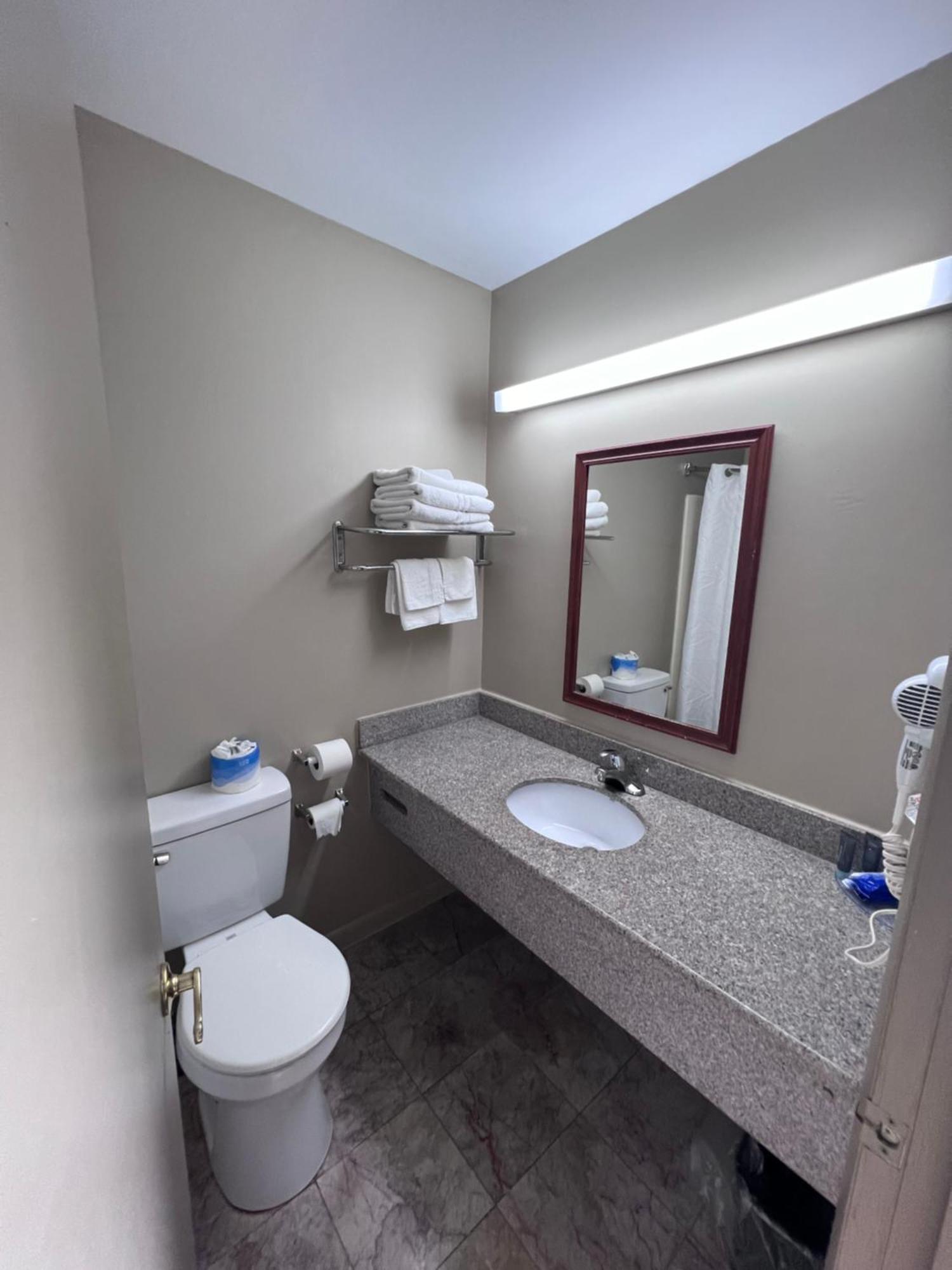 Rodeway Inn & Suites Hershey Exteriér fotografie
