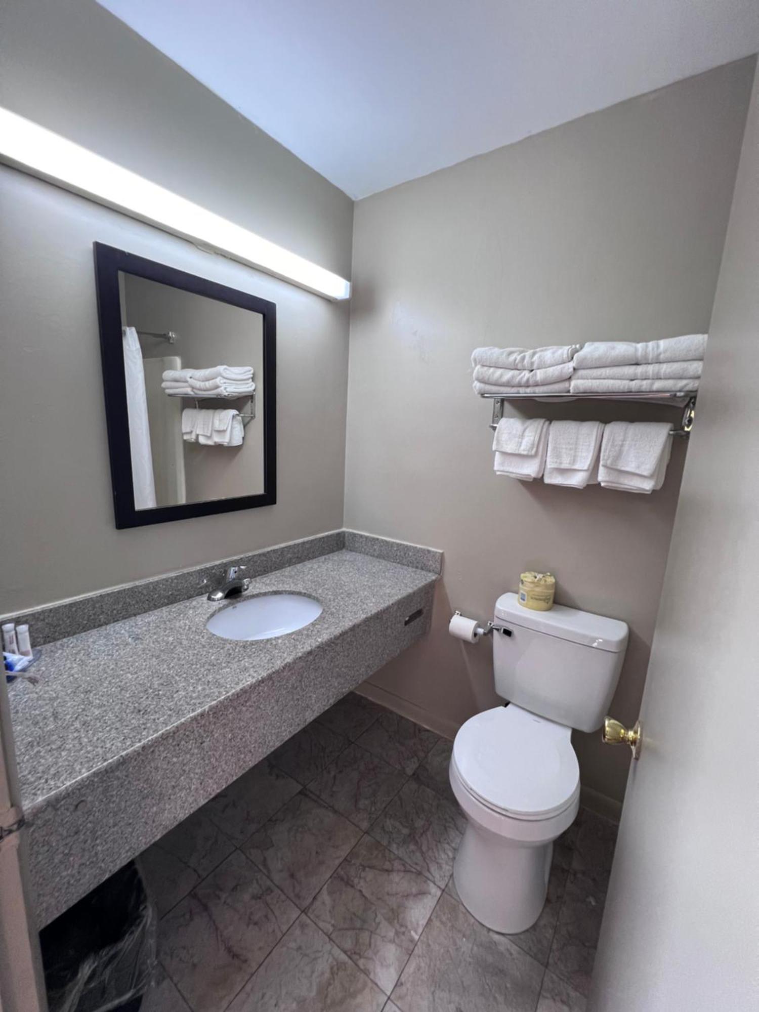 Rodeway Inn & Suites Hershey Exteriér fotografie