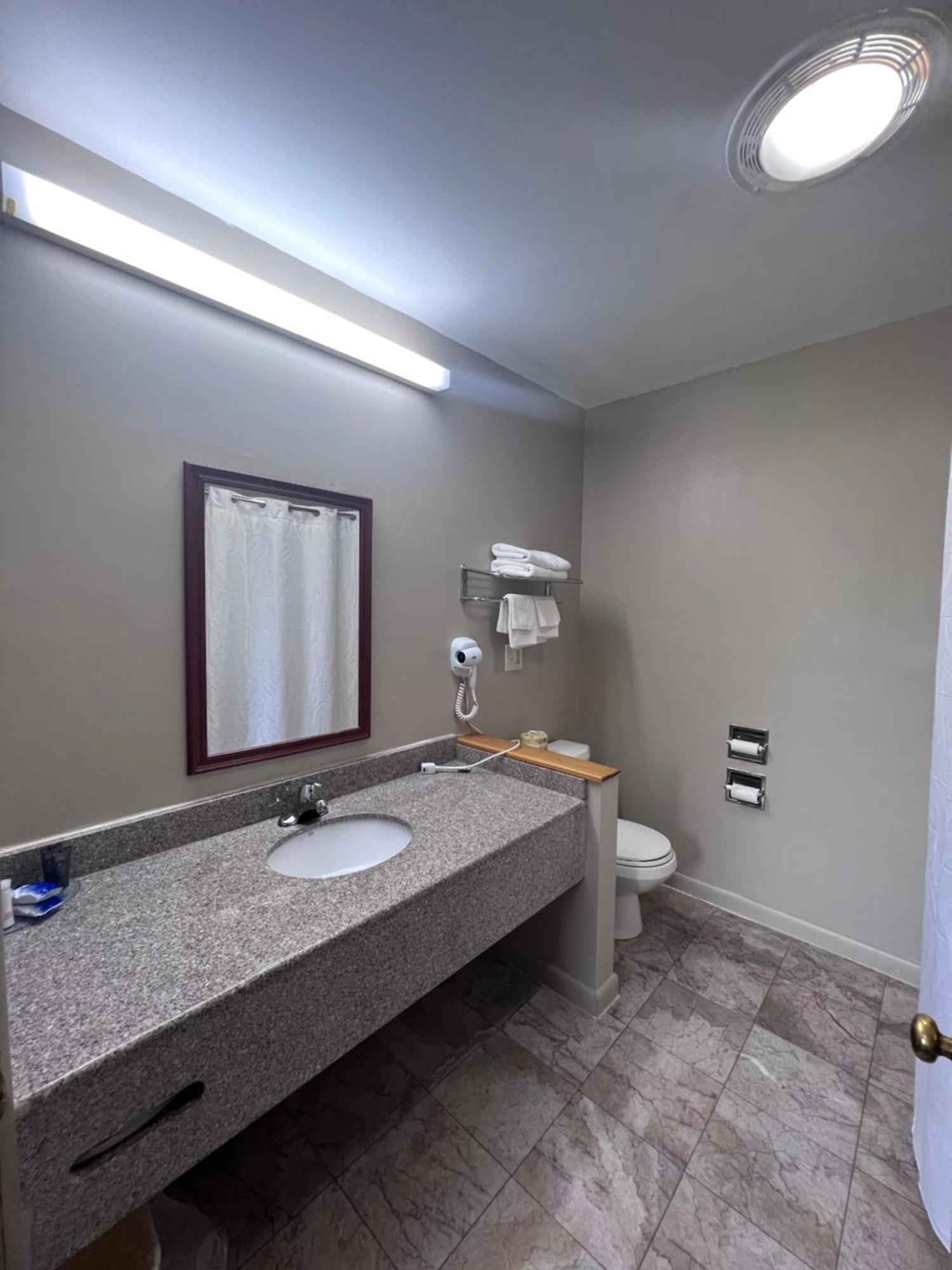 Rodeway Inn & Suites Hershey Exteriér fotografie